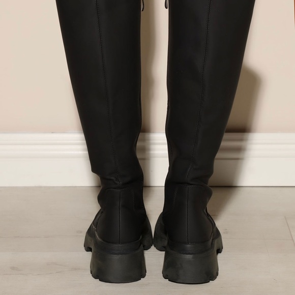 Boots - Picture 3 of 3